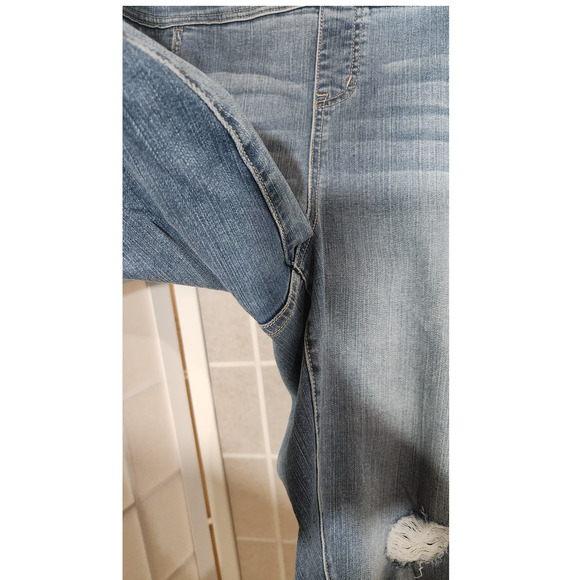 Torrid Lean Jean Skinny Super Stretch Denim Pull On Mid-Rise Jean Plus Size: 2R - Picture 9 of 9